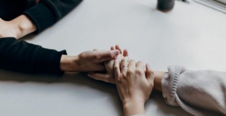 kaçıngan bağlanma nedir çözümleri