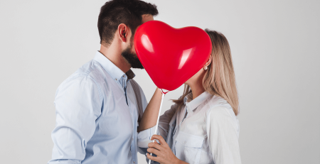 Duygusal Manipülasyonlar: Aşk Bombardımanı (Love Bombing)